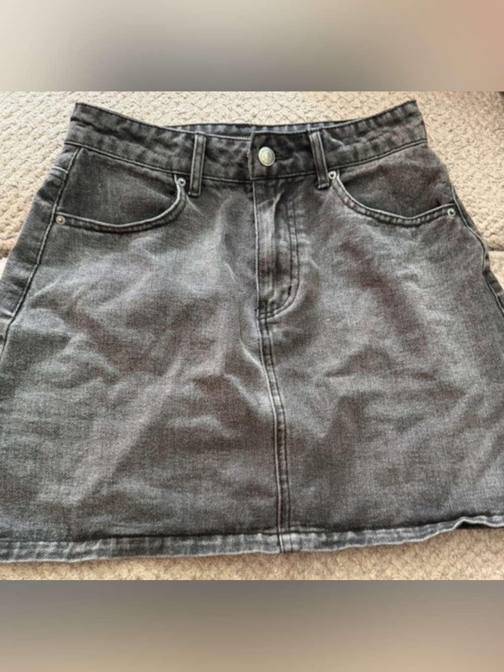Forever 21 black denim skirt